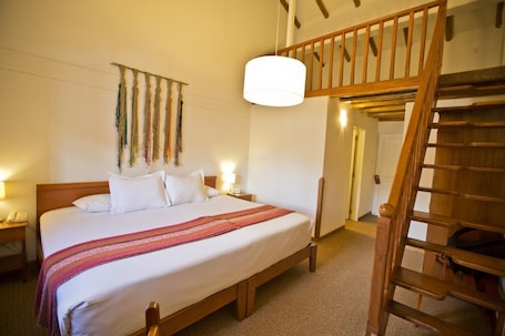 In-room safe, desk, blackout drapes, free WiFi. Tierra Viva Cusco Centro