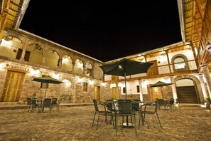 บริเวณภายนอก