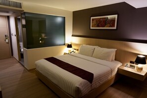 Habitación Premier | Minibar, caja fuerte, escritorio y wifi gratis