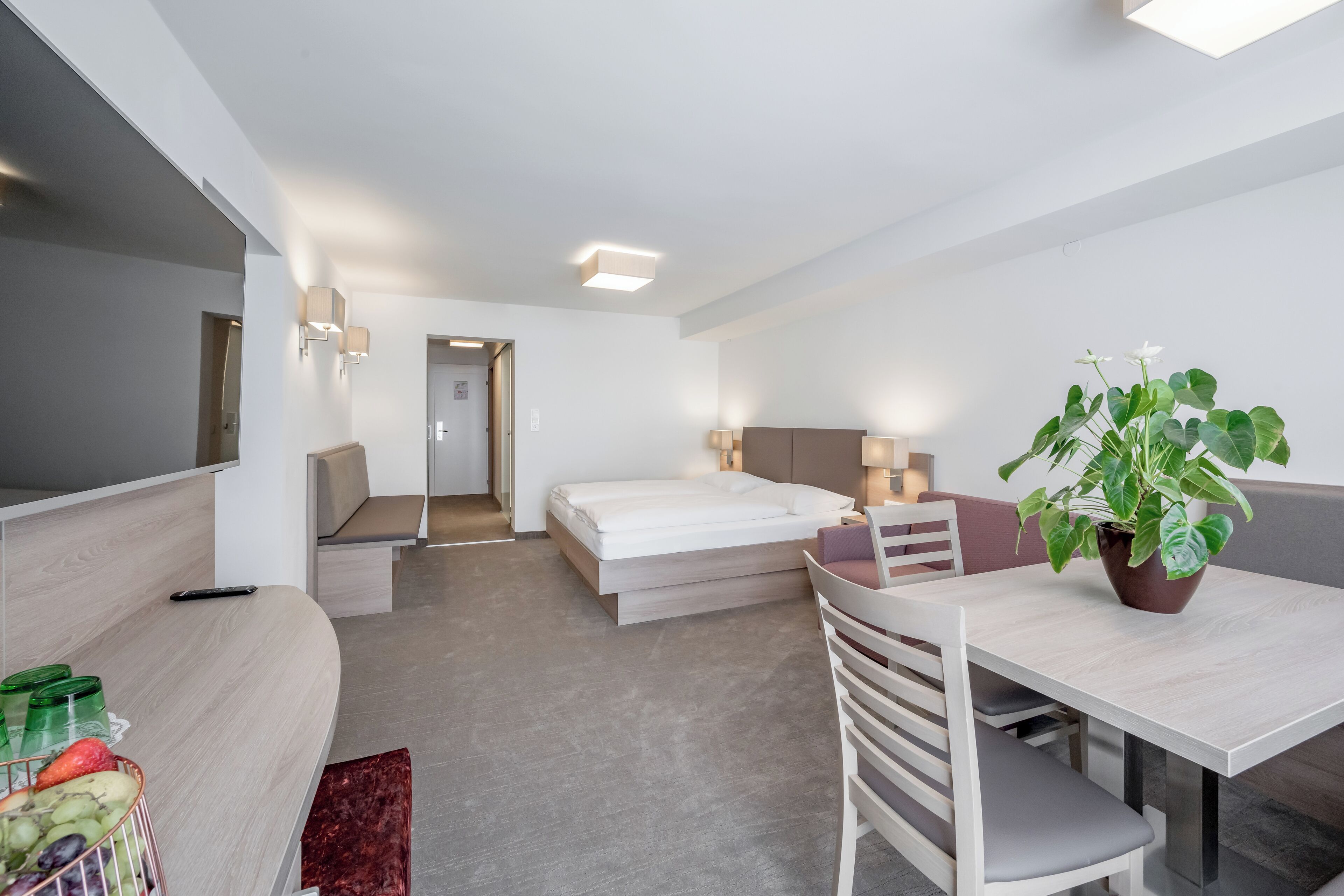 double room, balcony, mountain view (similaun) | hypo-allergenic bedding, in-room safe, free wifi, bed sheets