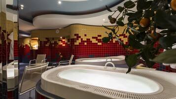 Bain à remous intérieur