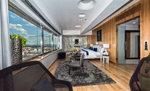 Panoramic Suite