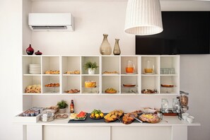 Petit déjeuner buffet compris tous les jours