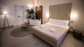 Suite Junior | 1 camera, minibar, con stile personalizzato, Wi-Fi gratuito