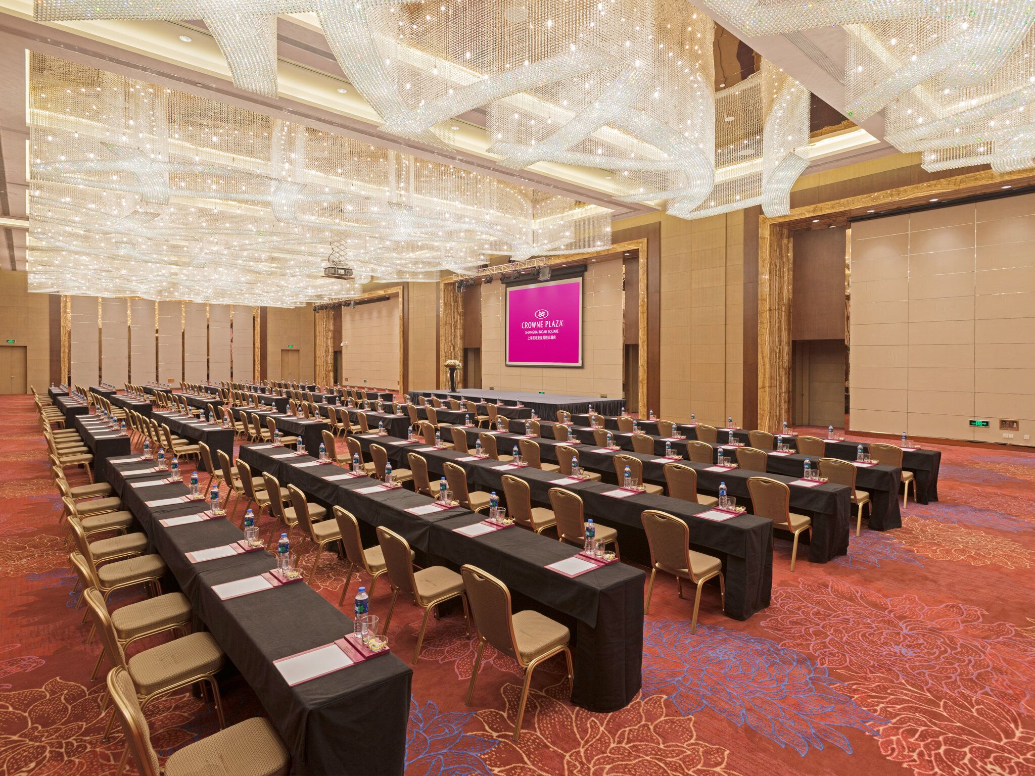 Photo - Crowne Plaza Shanghai Noah Square by IHG