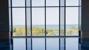 Indendørs pool