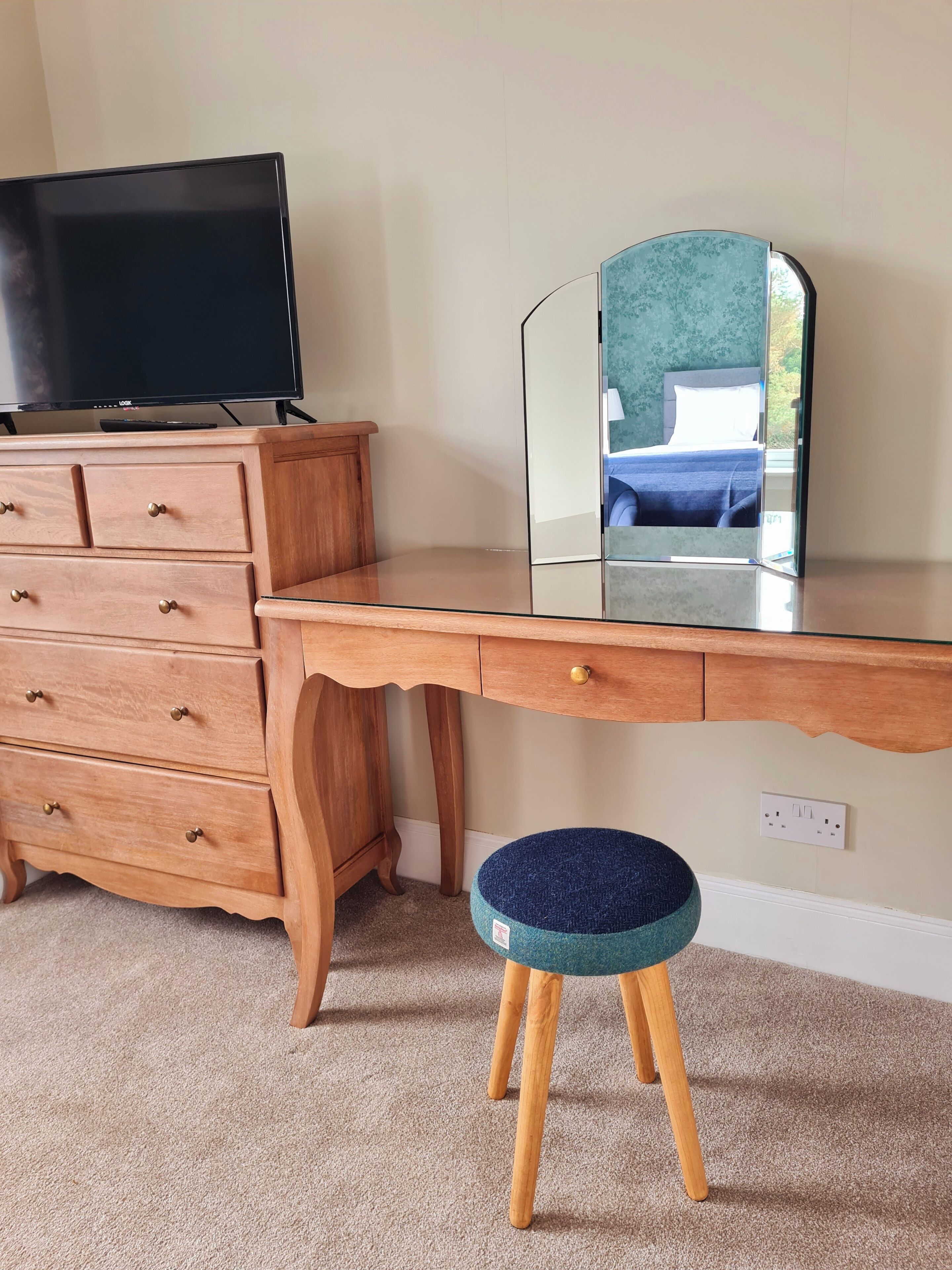 double room (superking) | individually decorated, individually furnished, blackout curtains