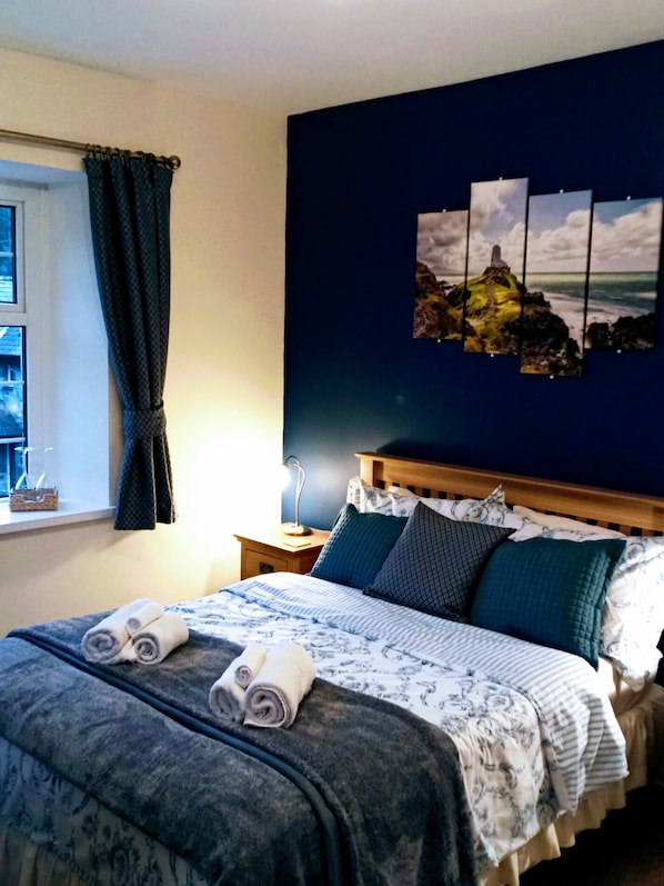 Chambre Double, salle de bains attenante