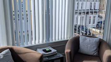 熨斗/熨衫板、免費 Wi-Fi、床單
