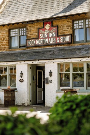 واجهة المنشأة