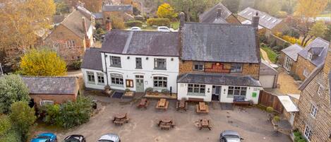 Fachada de la propiedad