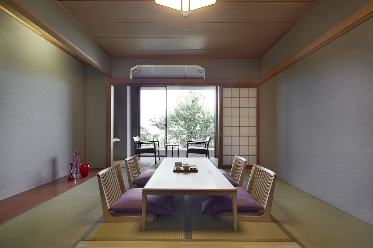 1 Schlafzimmer, Daunenbettdecken, Zimmersafe, Bügeleisen/Bügelbrett