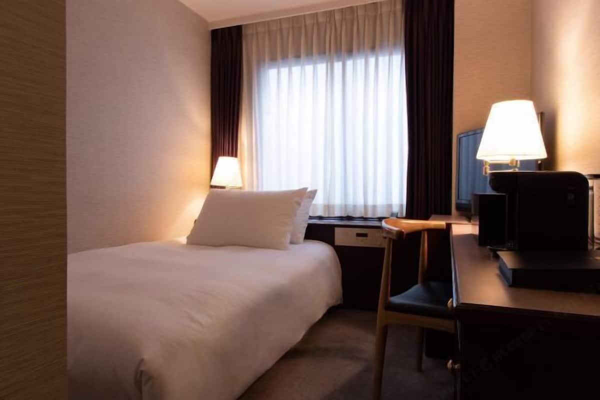 1 Schlafzimmer, Daunenbettdecken, Zimmersafe, Bügeleisen/Bügelbrett