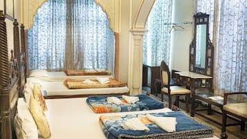 Royal Deluxe Family Room | Individually decorated, individually furnished, desk, laptop workspace