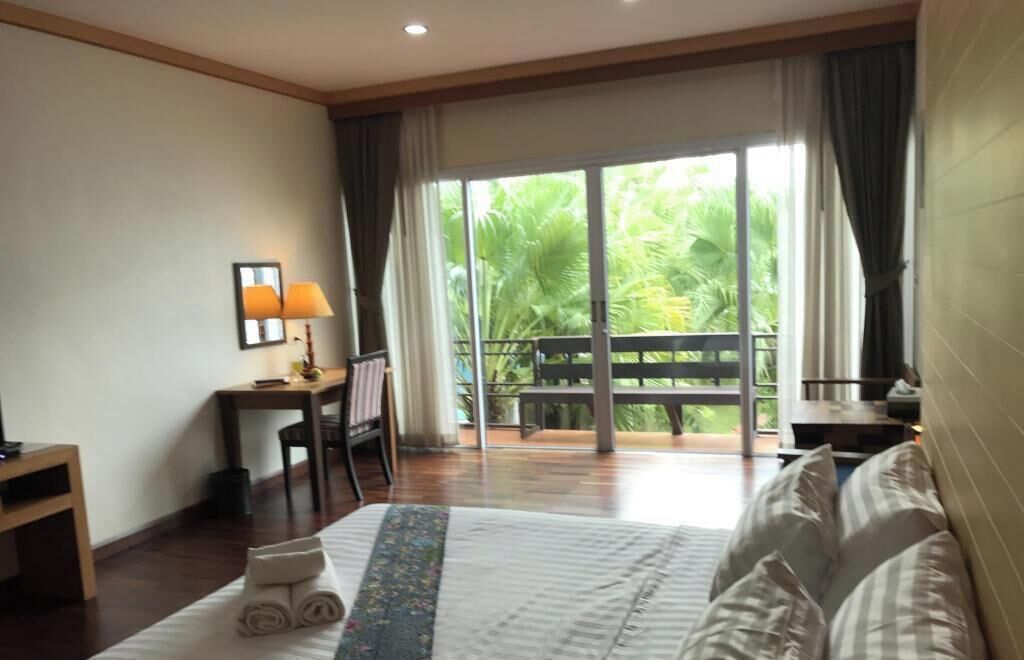 In-room safe, desk, blackout drapes, rollaway beds