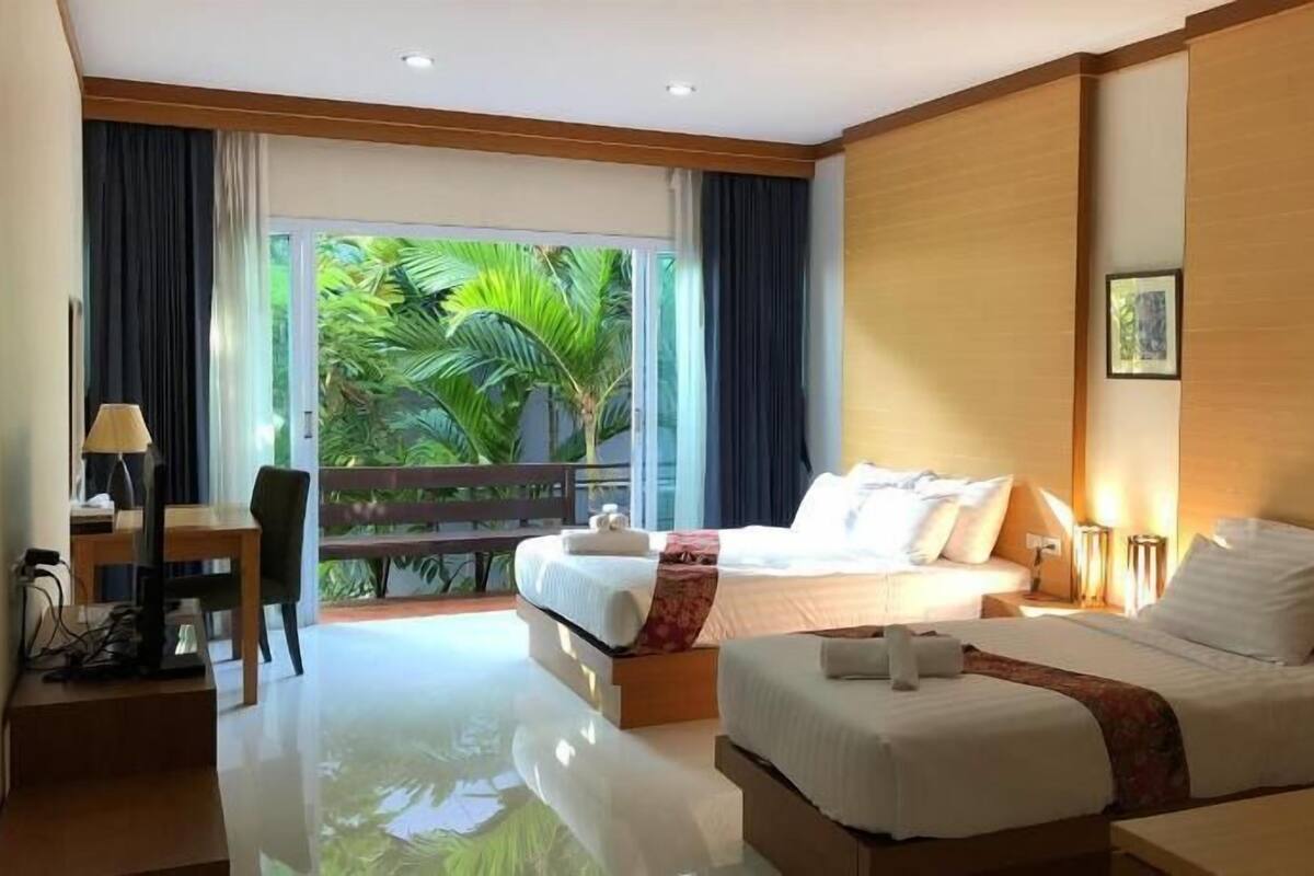 In-room safe, desk, blackout drapes, rollaway beds