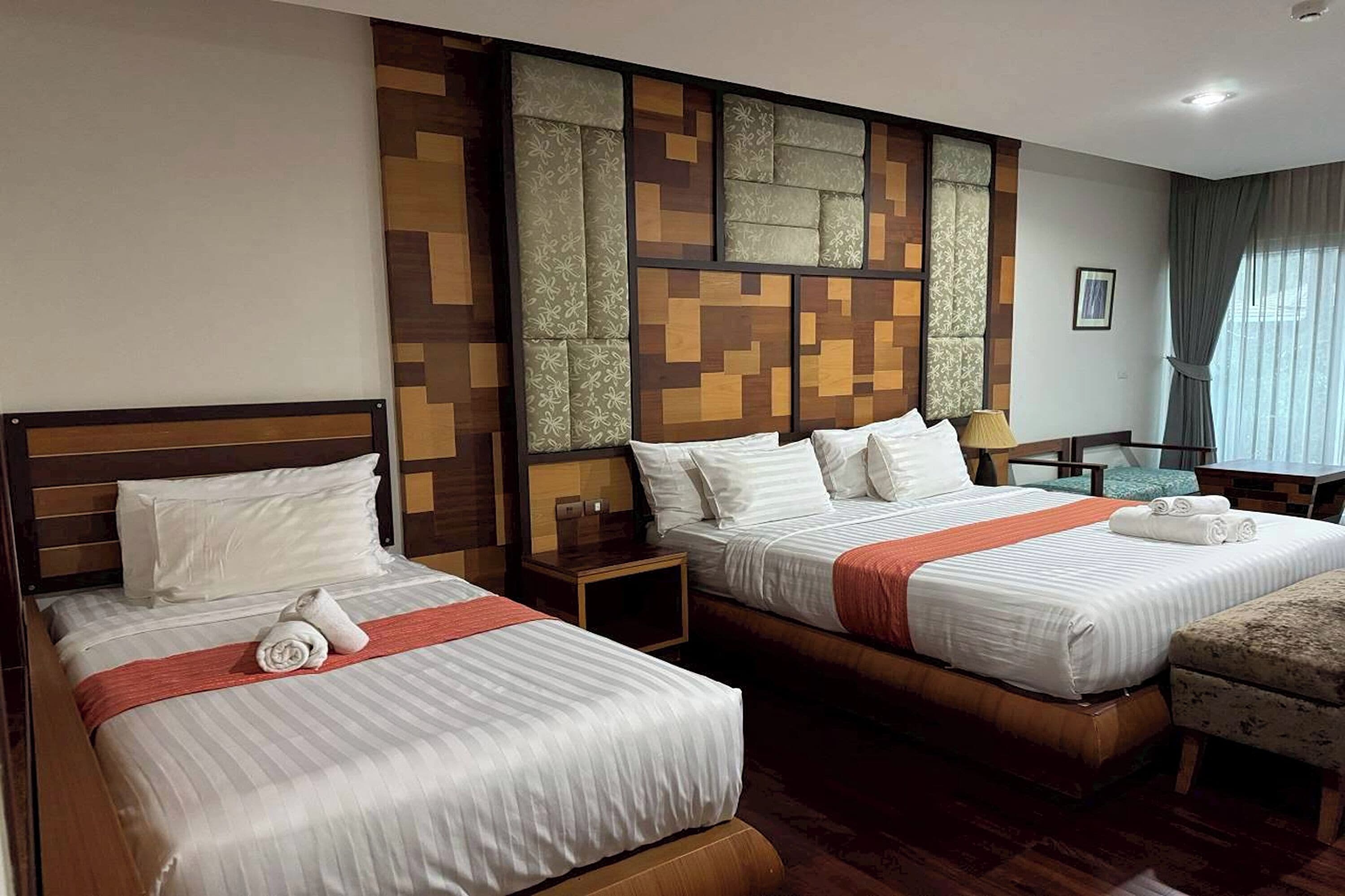 Junior Suite (Triple Room) | In-room safe, desk, blackout curtains, free WiFi
