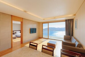 ألحفة محشوة بالريش وستائر تعتيم وواي فاي وملاءات أسرّة