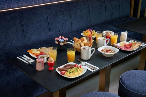 Daily buffet breakfast for a fee