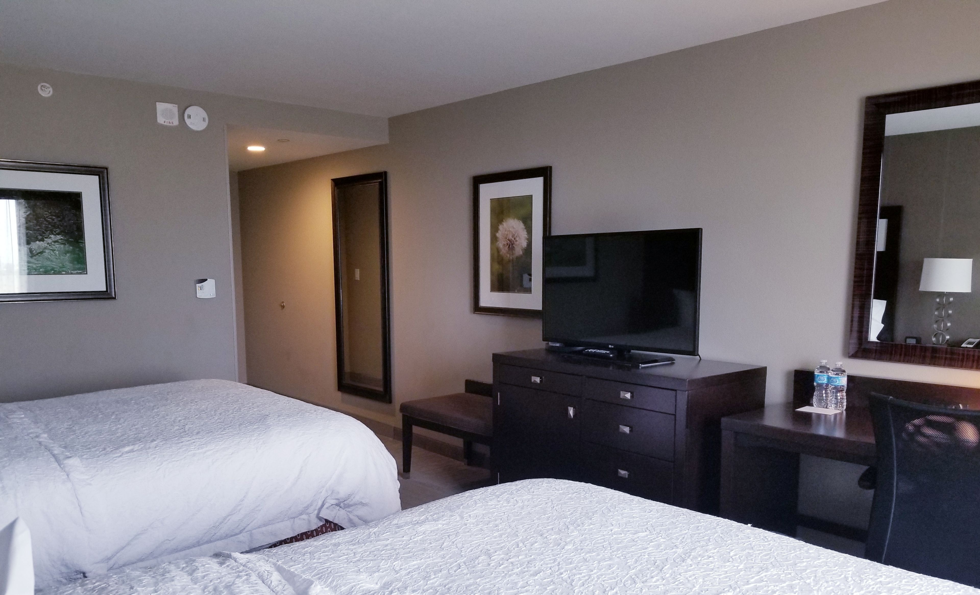 Photo - Hampton Inn by Hilton Calgary Airport North