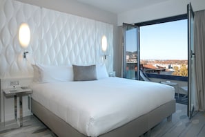 Allergitestet sengetøy, safe på rommet, lydisolert og strykejern/-brett