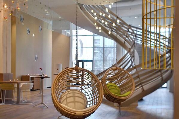 Lobby - Renaissance Aix-en-Provence Hotel (Aix-en-Provence)