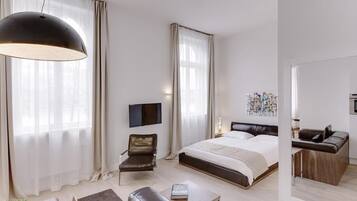 1 Schlafzimmer, hochwertige Bettwaren, Zimmersafe, Verdunkelungsvorhänge