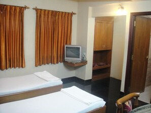 Deluxe Room (Non A/C)