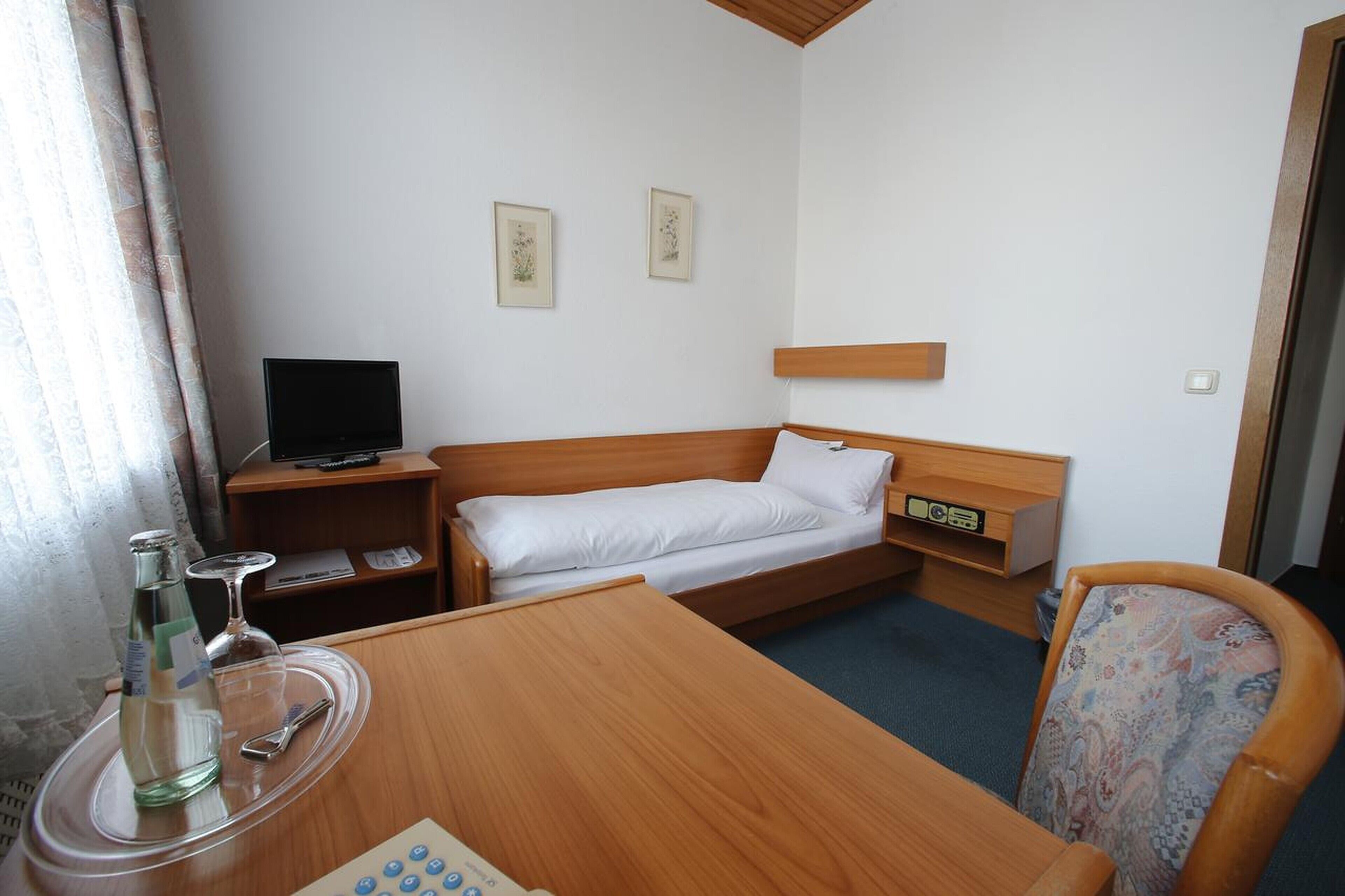 single room | in-room safe, individually decorated, desk, blackout curtains