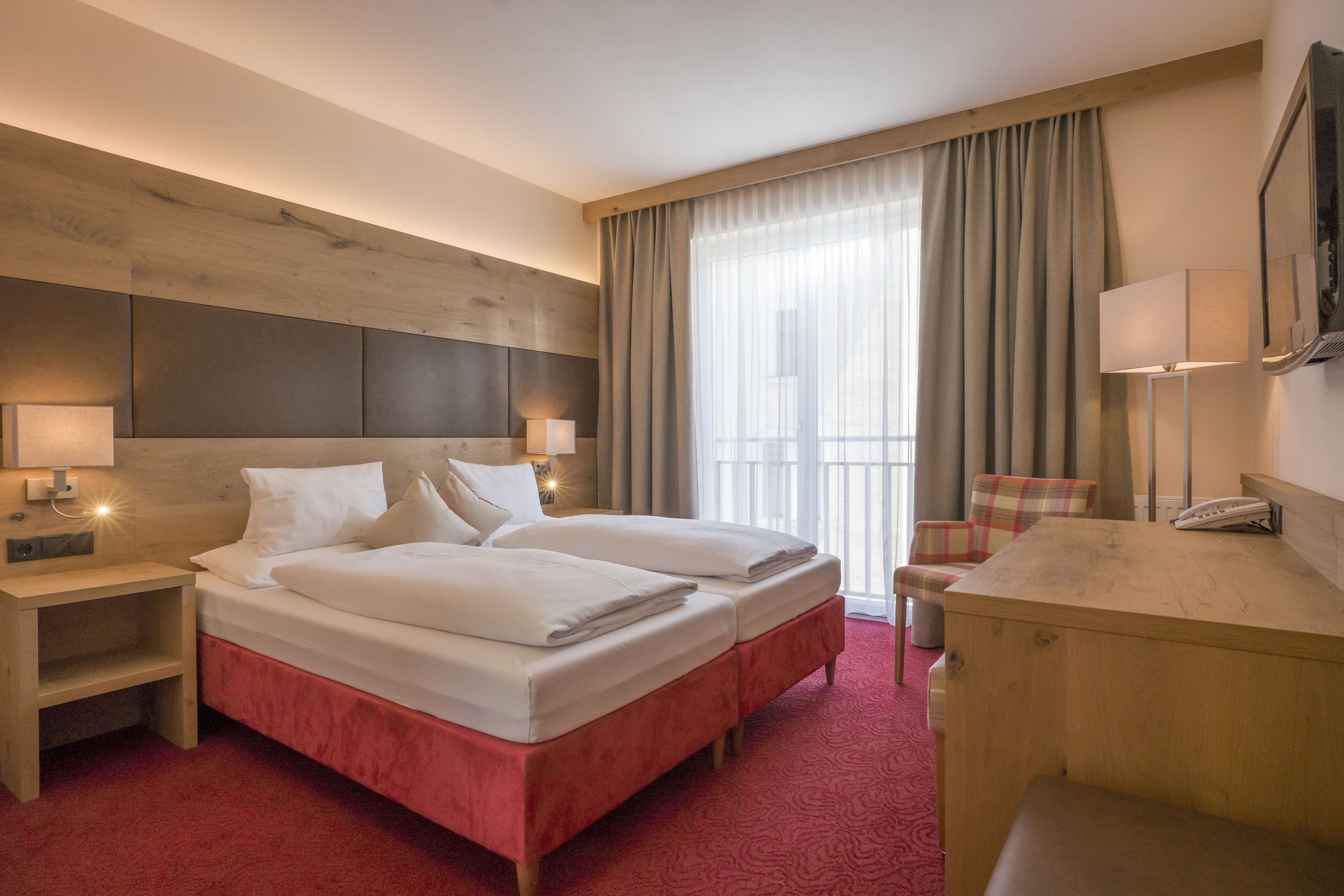 standard double room | hypo-allergenic bedding, in-room safe, laptop workspace, free wifi