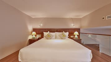 In-room safe, desk, laptop workspace, soundproofing