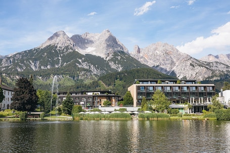 Front of property. Ritzenhof – Hotel und Spa am See