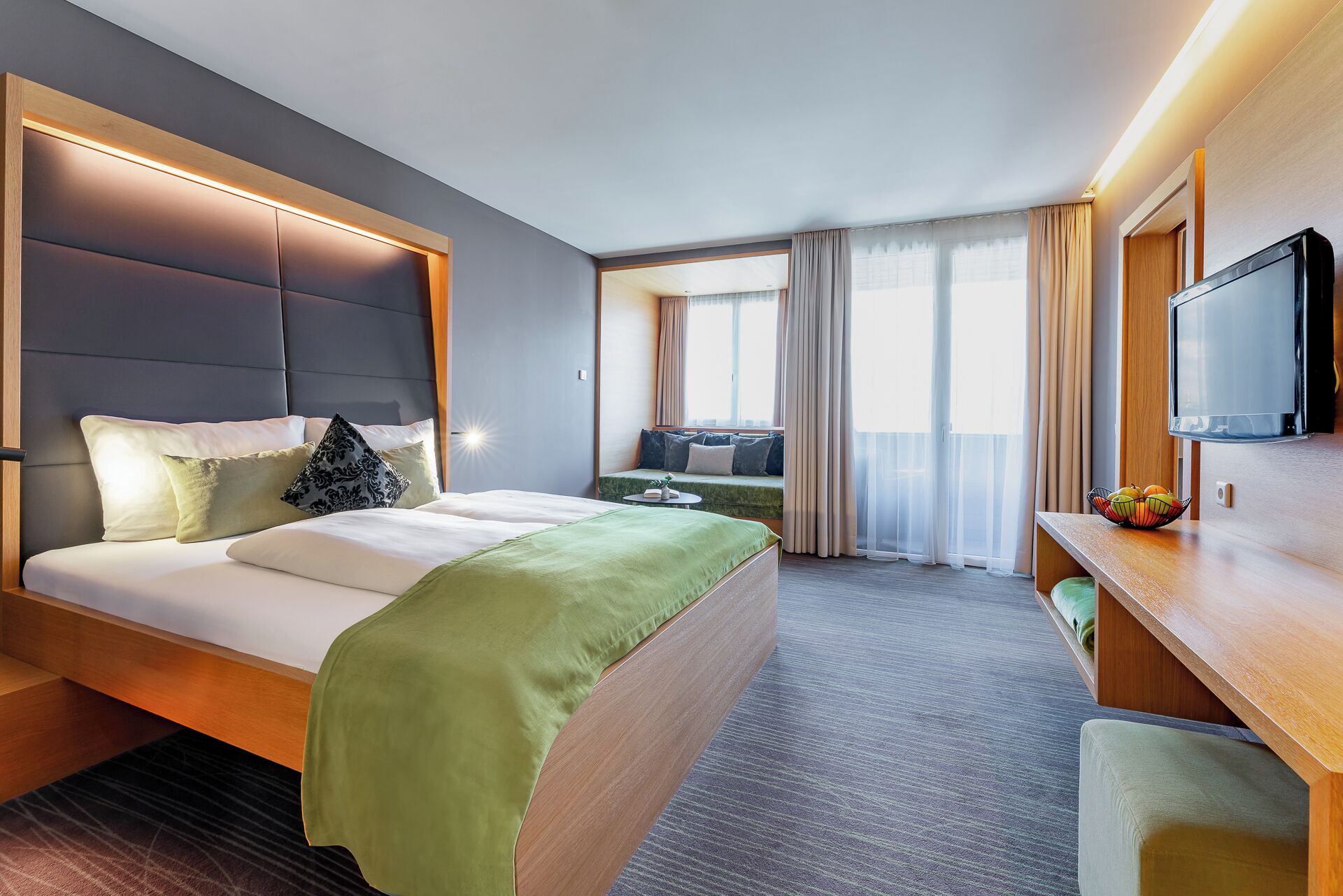 double room, mountain view | 1 bedroom, minibar, in-room safe, soundproofing