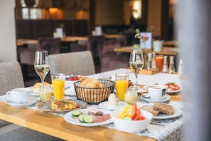 Desayuno buffet incluido todos los días