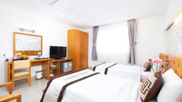 Superior dubbelrum | Minibar, värdeförvaringsskåp på rummet och skrivbord