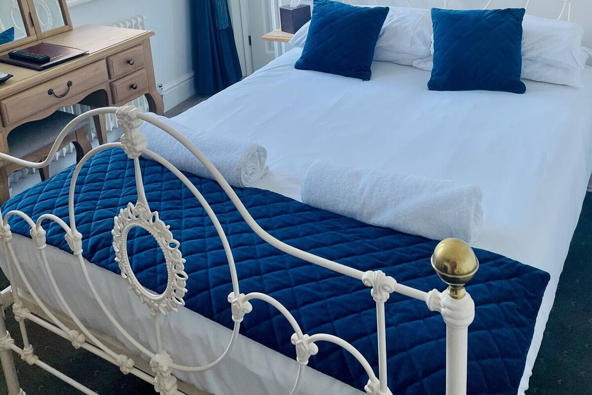  Small Double Room
