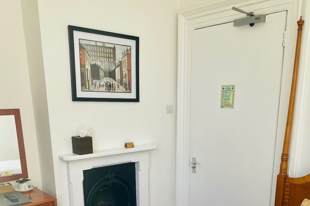 Single Room, Ensuite | Bahagian dalam