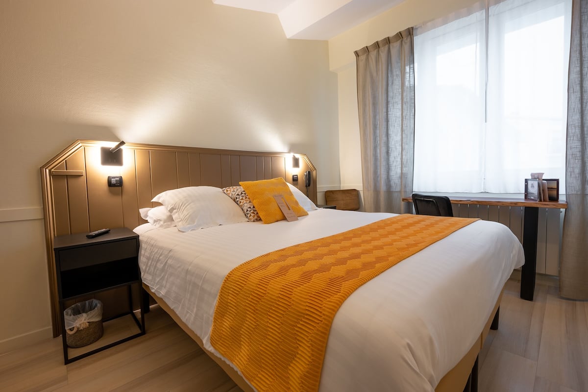 Classic Double Room, Garden Area | In-room safe, individually decorated, individually furnished, desk