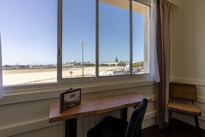 Comfort Double Room (Côté Mer/Sea facing) | View from property