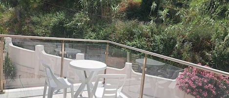 Double or Twin Room | Terrace/patio