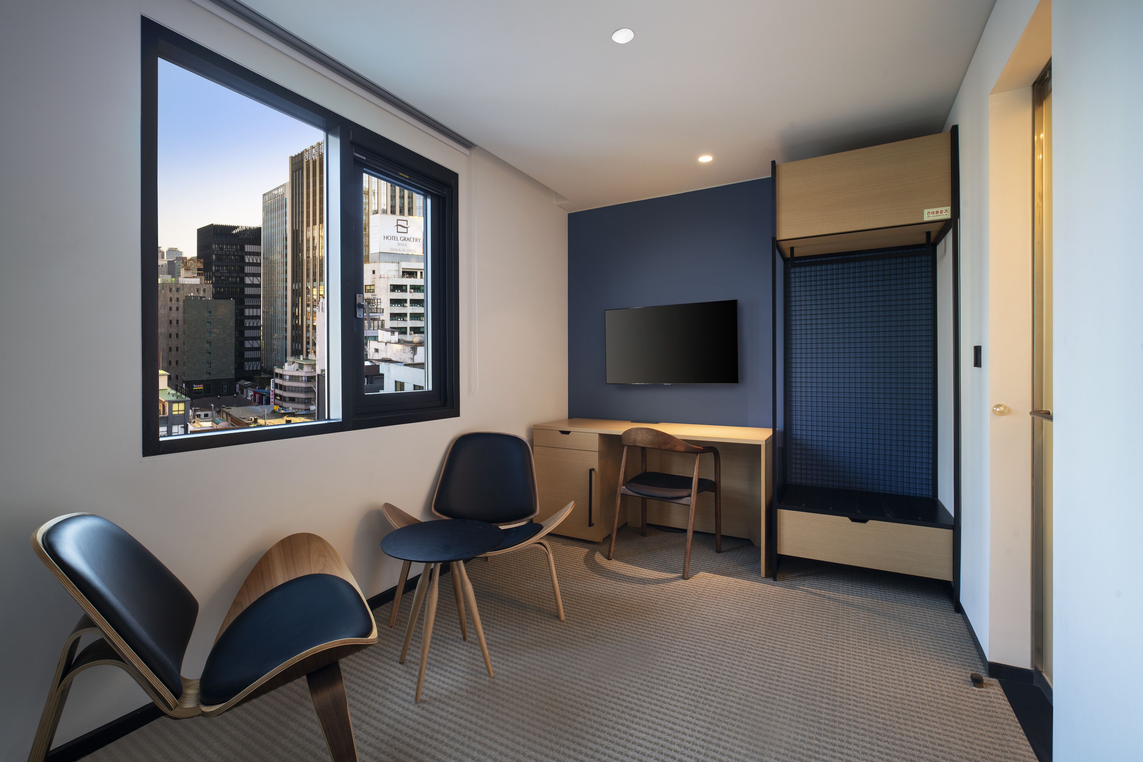 premium bedding, in-room safe, desk, blackout curtains