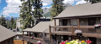 Banff International Hostel