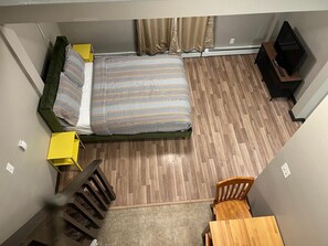 Economy Studio Suite | Free WiFi, bed sheets - Banff International Hostel (Banff)