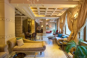 Sala de estar en el lobby