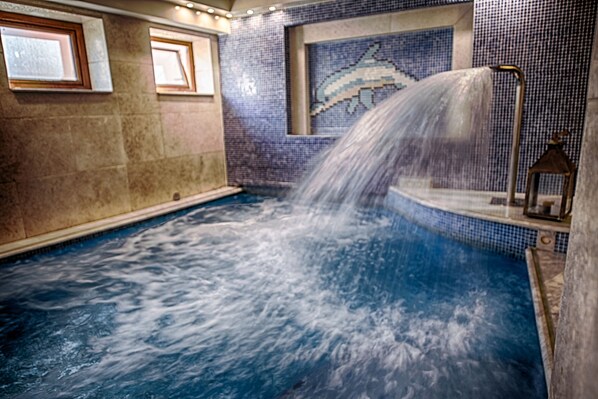 Indoor pool - Olympus Mediterranean (Dio-Olympos)