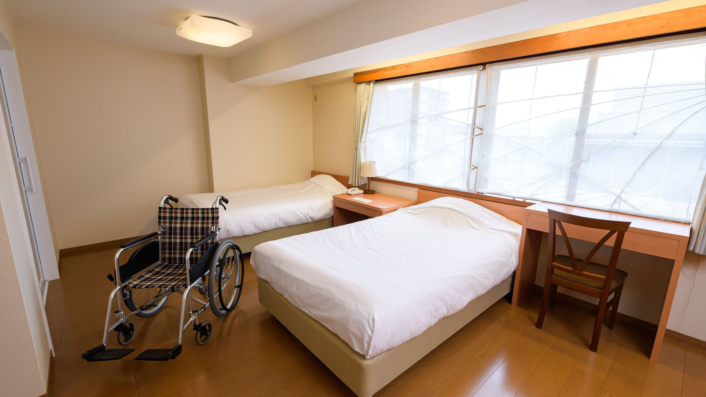 Desk, free WiFi, bed sheets