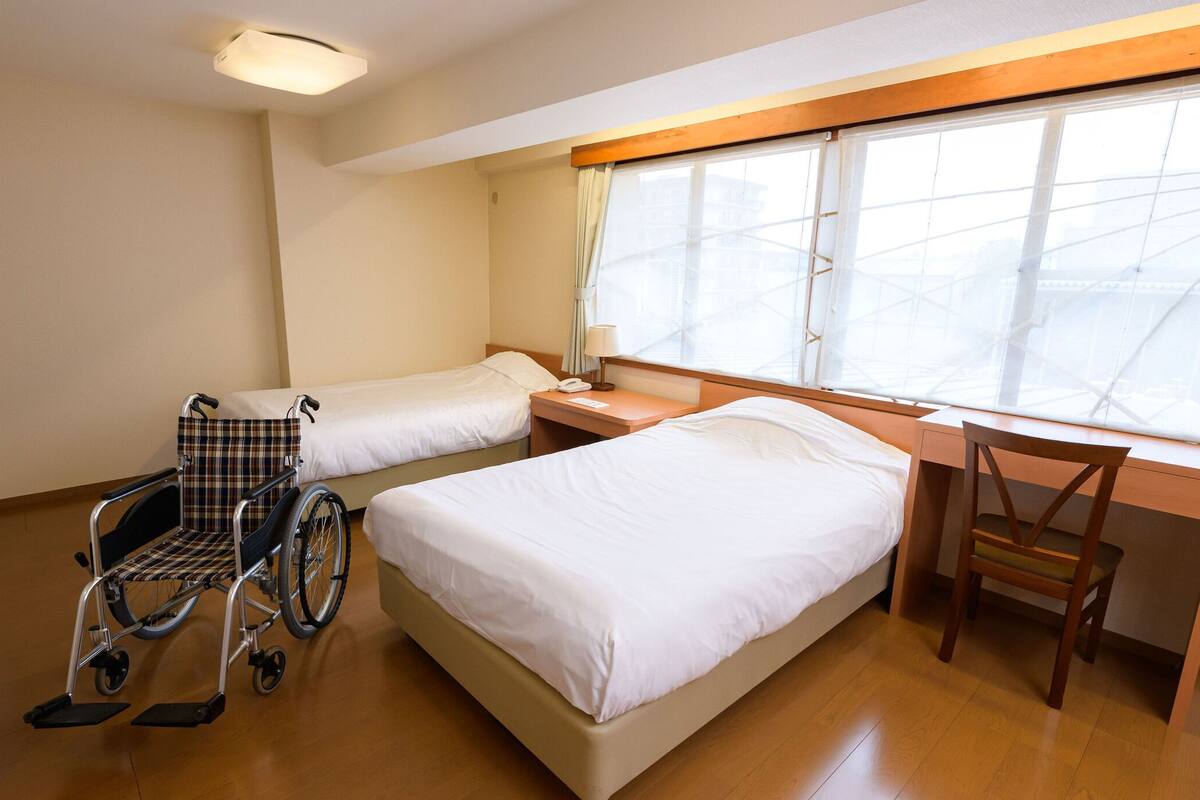 Desk, WiFi (free), bed sheets