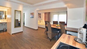 Two Bedroom Apartment (Apartment 23) | In-room dining - Appartementhaus am Gschwandtkopf (Seefeld in Tirol)