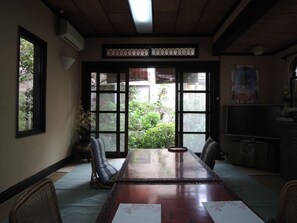 Restauration dans la chambre