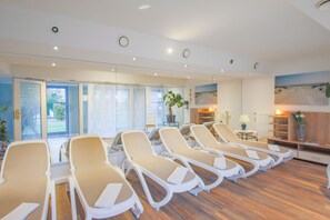 Body treatments, facials, manicures and pedicures, massages - Inselhotel Poel (Insel Poel)
